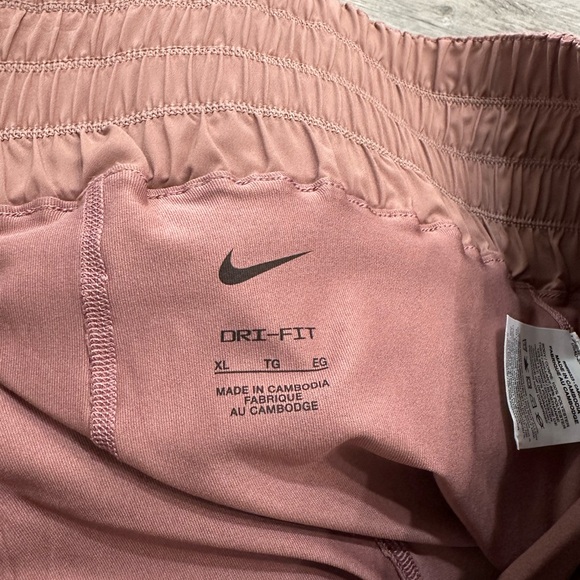 Nike Women's Dri-Fit Skort in Mauve - Picture 7 of 9